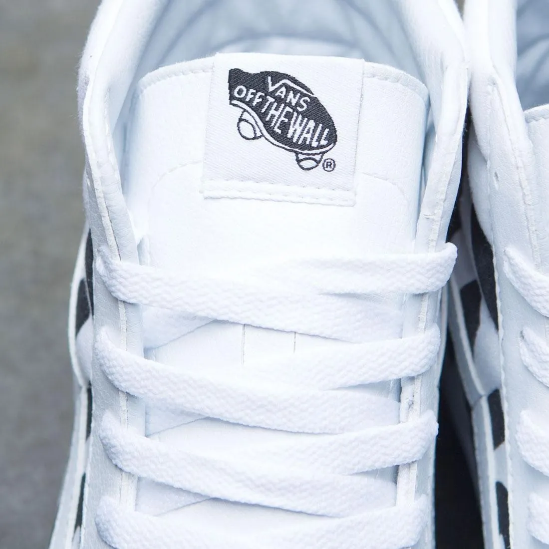 Vans Men SK8-Hi Reissue - Logo (white / black)